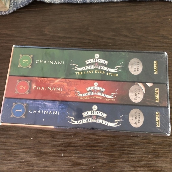 The School of Good and Evil books: 1,2,3 paperback book set - Picture 2 of 4